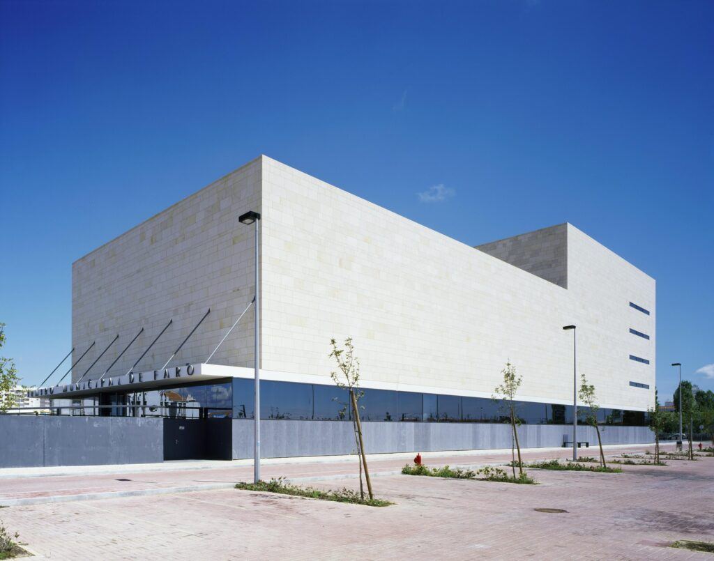 Municipal Theatre Faro photo by Goncalo Byrne Arquitectos