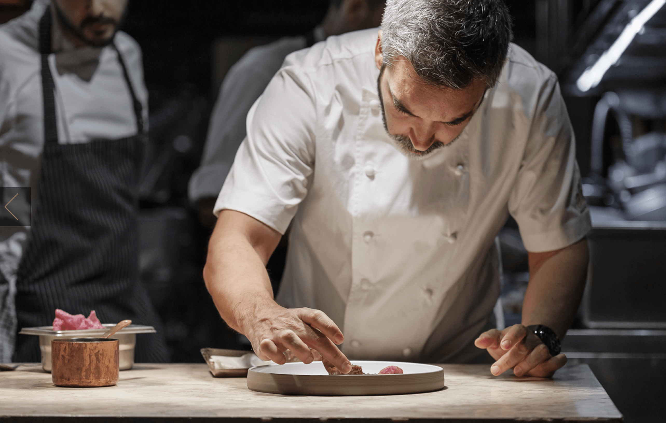 Chef Henrique Sá Pessoa  at work