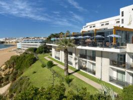 Hotel Alísios balcony looking on to the beach